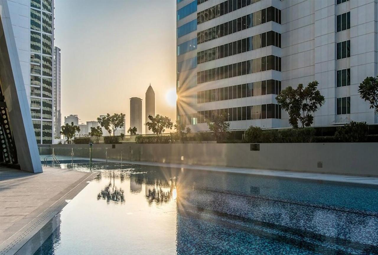 Luxury Studios With Burj Khalifa Or Canal View In Downtown - Marquise Square Tower Dubai Exterior photo