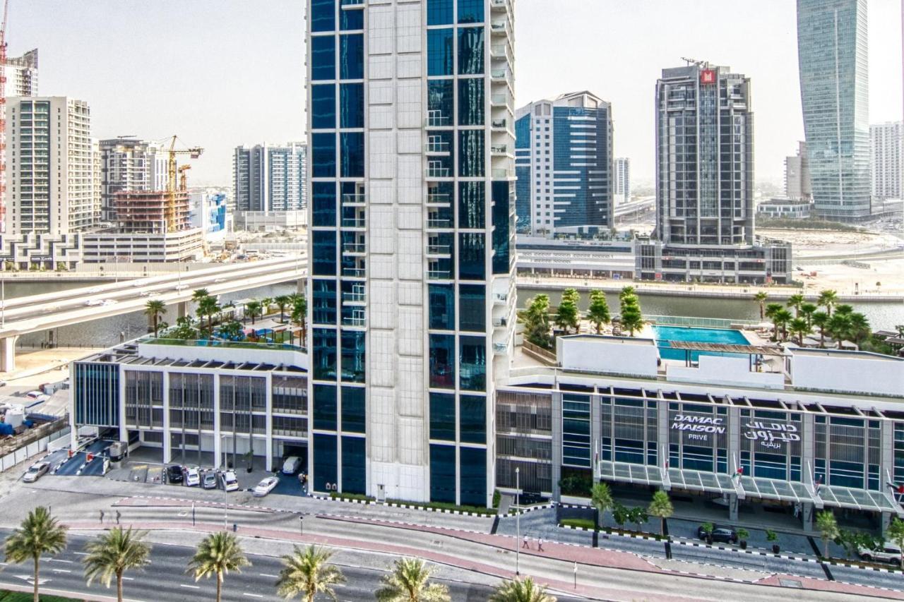 Luxury Studios With Burj Khalifa Or Canal View In Downtown - Marquise Square Tower Dubai Exterior photo