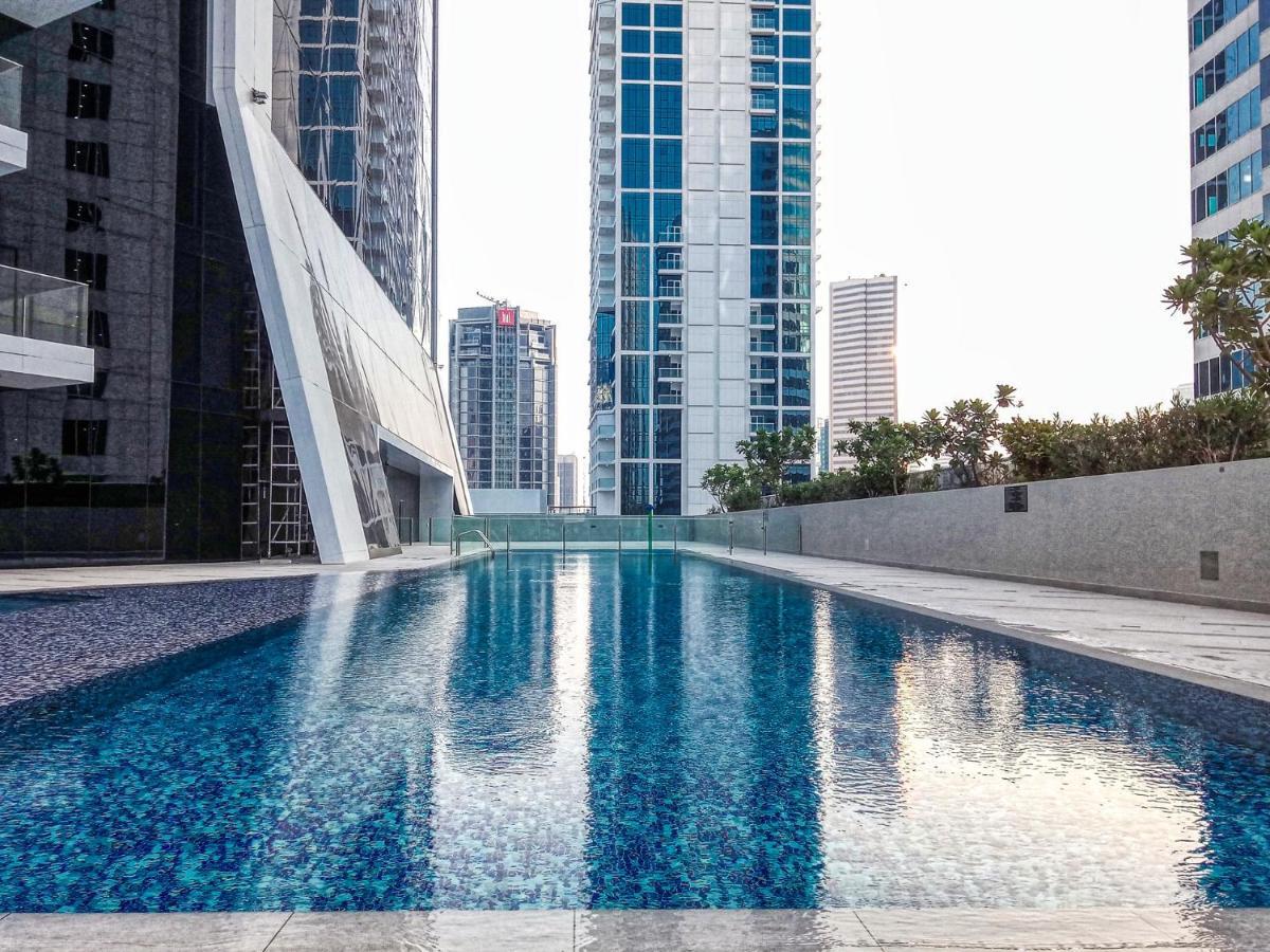 Luxury Studios With Burj Khalifa Or Canal View In Downtown - Marquise Square Tower Dubai Exterior photo